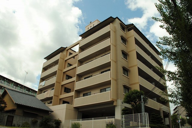 吹田市上山手町の賃貸