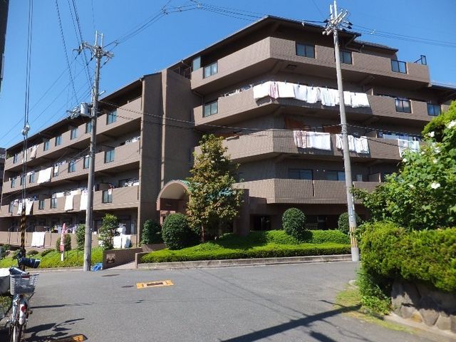 吹田市上山手町の賃貸