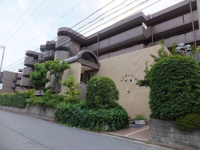 吹田市千里山高塚の賃貸