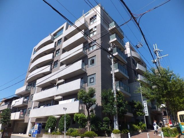 吹田市上山手町の賃貸