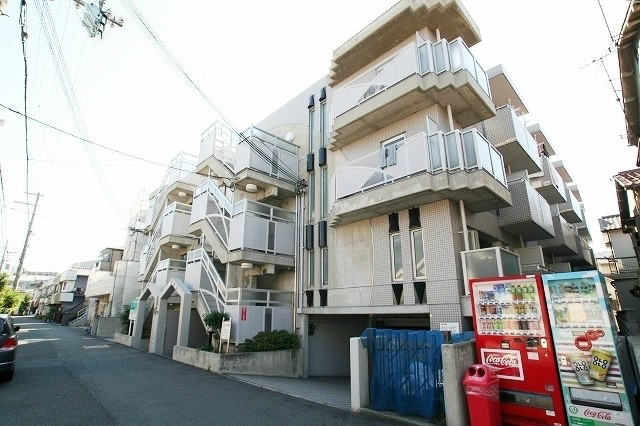 吹田市南清和園町の賃貸